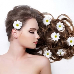 Here's A List Of Hair Oils That You Can Use To Nurse Dandruff!